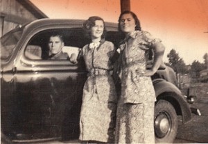 Siblings Car-posing 1936