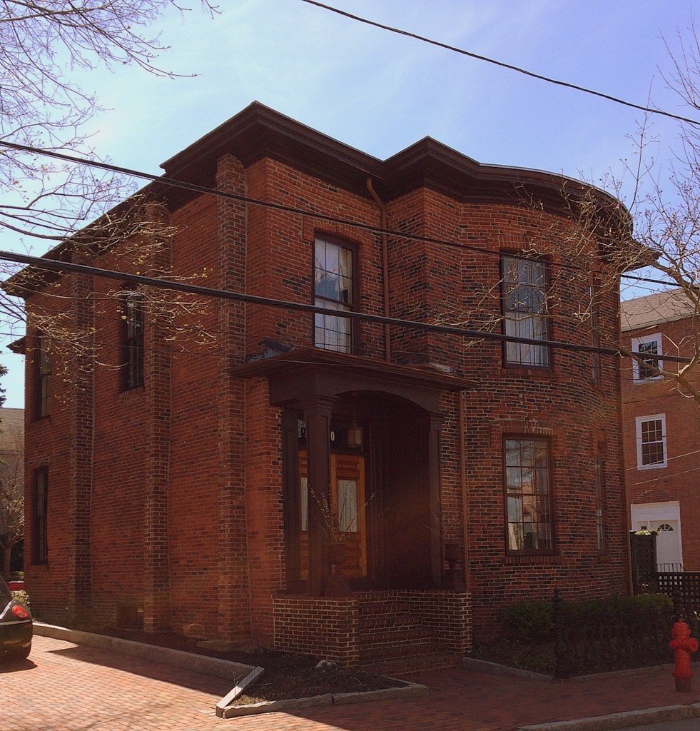 brick house, Newburyport MA